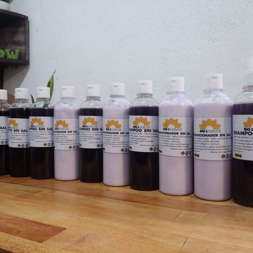Acondicionador con extractos naturales